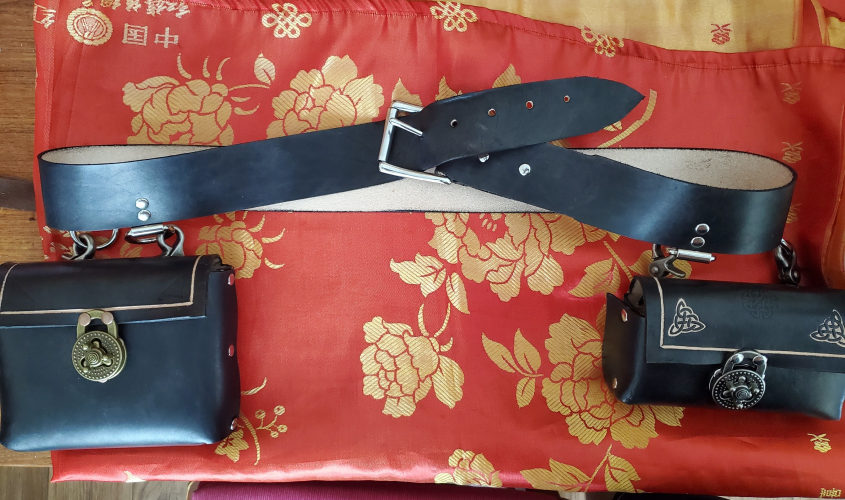 Shop leather items